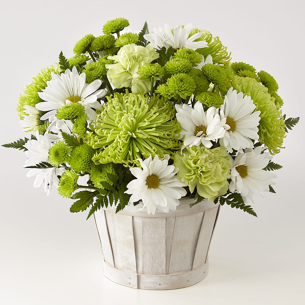 Lucky Charm Basket (Standard) – Fairy Queen Floral, Madera CA