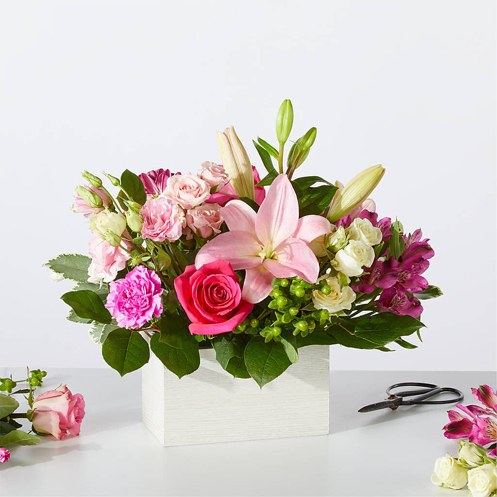 Sweetberry Box – A Florist Original – Fairy Queen Floral, Madera CA