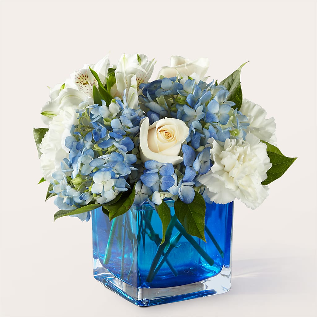 Soothing Waters Bouquet – Fairy Queen Floral, Madera CA
