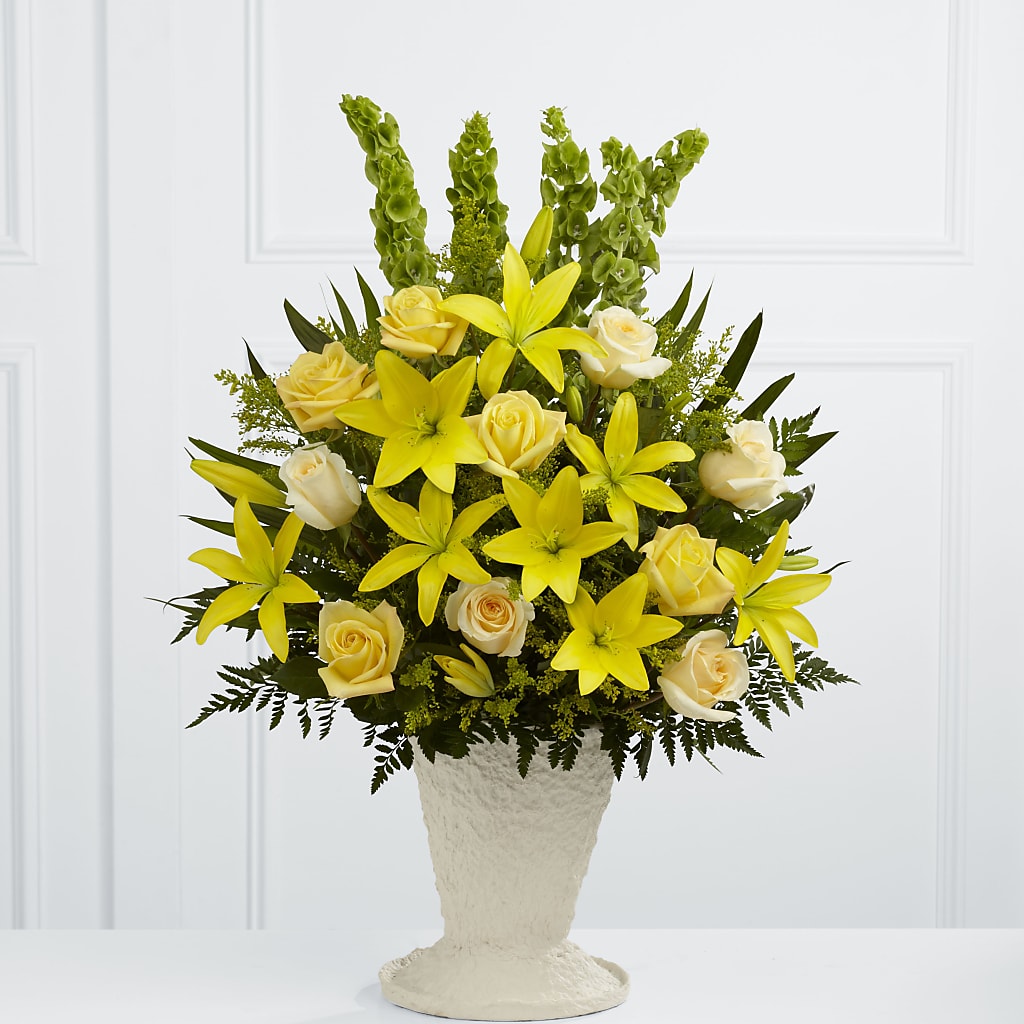 Golden Memories Arrangement – Fairy Queen Floral, Madera CA