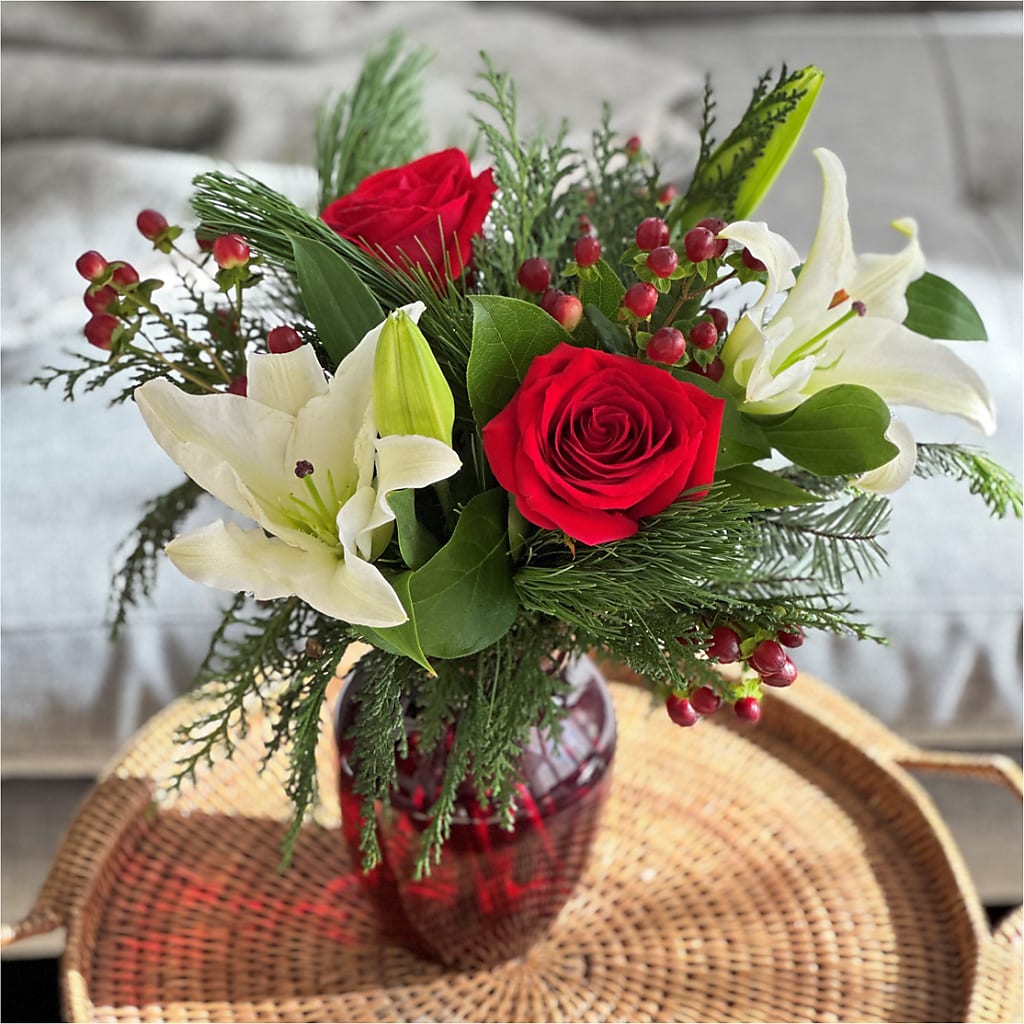 Evergreen Delight Bouquet – Fairy Queen Floral, Madera CA