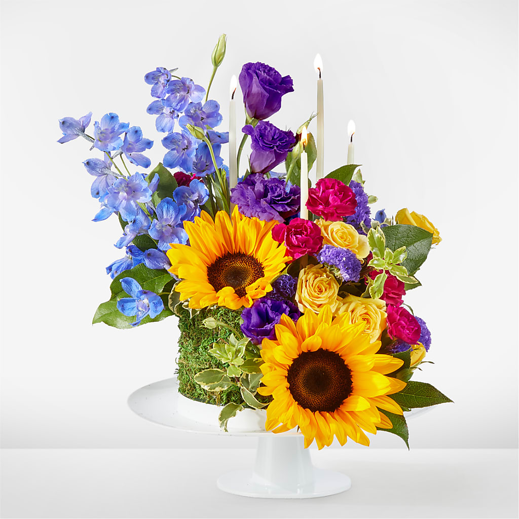 Star of the Day Floral Cake – Fairy Queen Floral, Madera CA