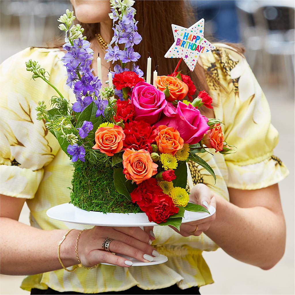 Best Year Yet Floral Cake – Fairy Queen Floral, Madera CA