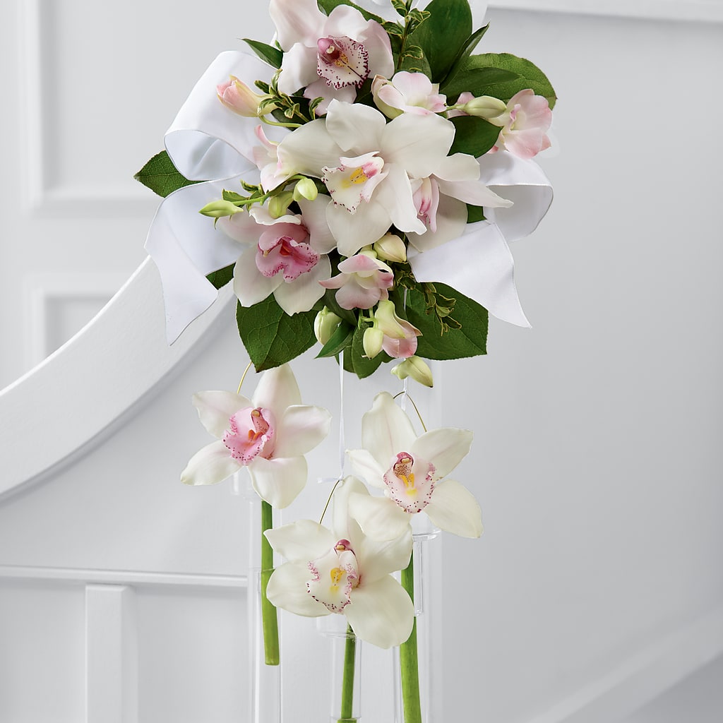 Perfect Entrance Pew Arrangement – Fairy Queen Floral, Madera CA