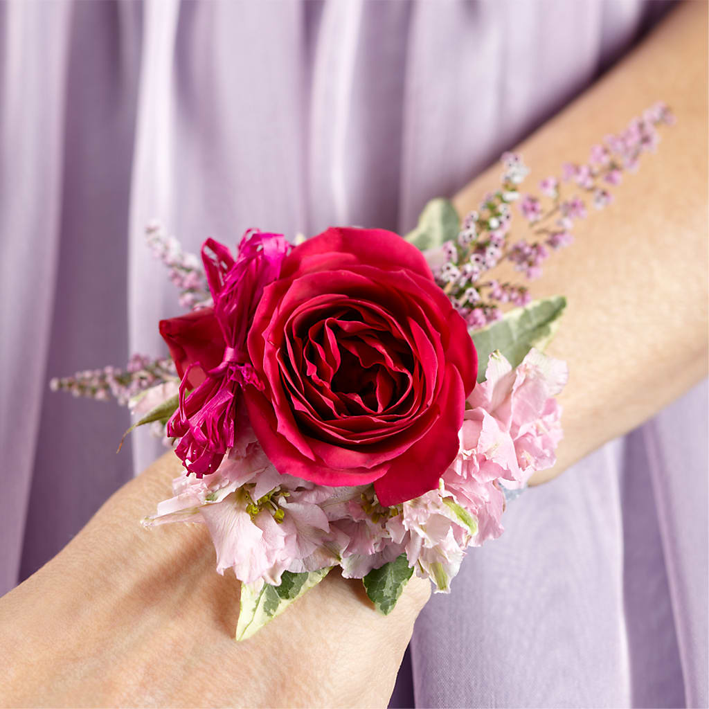 Rose Charm Corsage – Fairy Queen Floral, Madera CA
