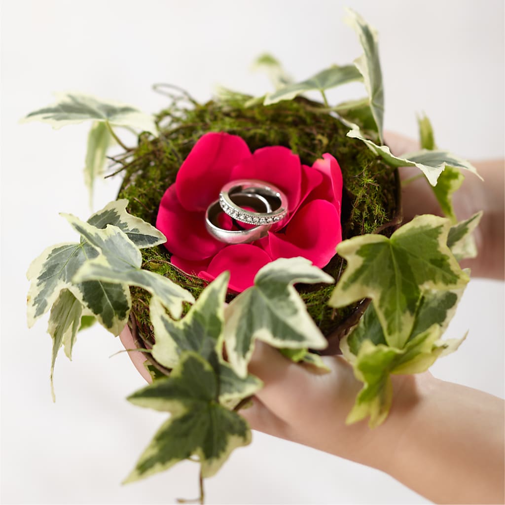 Lila Rose Ring Nest – Fairy Queen Floral, Madera CA