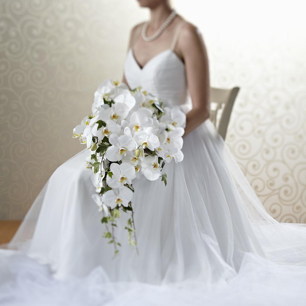 Classic White Bouquet – Fairy Queen Floral, Madera CA